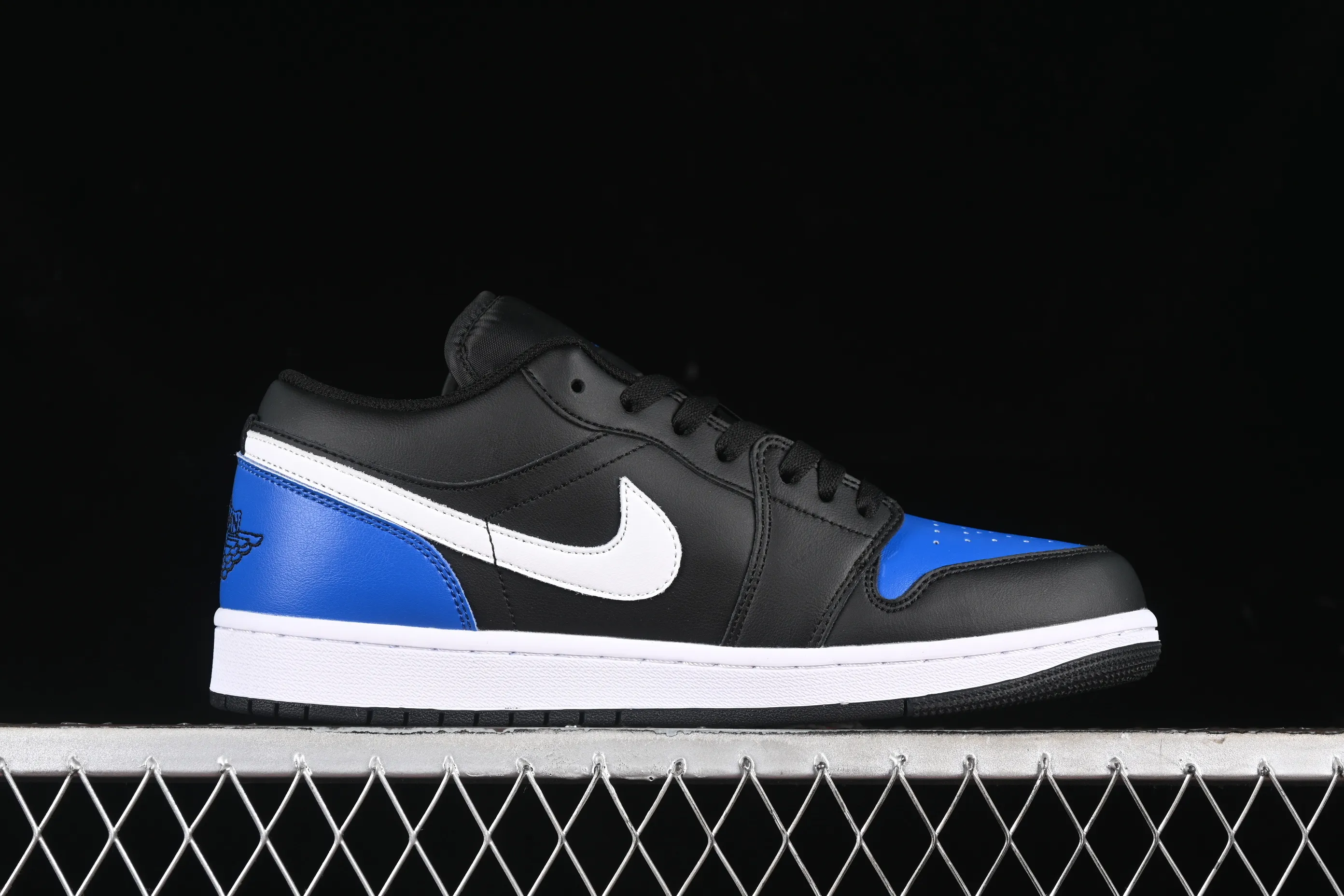 All categories Air Jordan Jordan series basketball shoes Air Jordan 1 Low Air Jordan 1 Low AJ1 Joe 1 black and blue low-top retro basketball shoes 553558-042